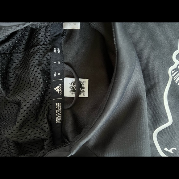 Adidas Pitt Penguins hoodie - Picture 5 of 5